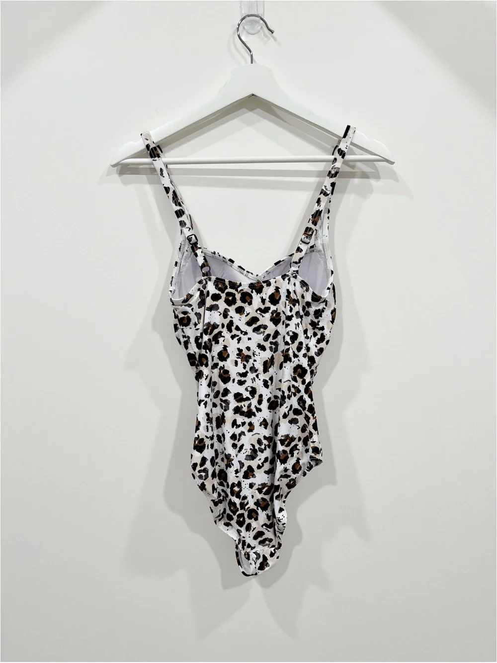 Nip Tuck Swim Wild At Heart Leopard Tummy Control One Piece Swimsuit Size 4
